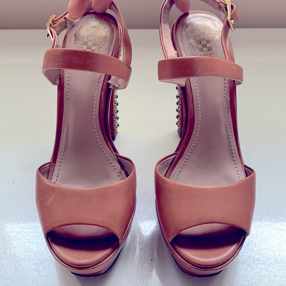 Stunning platform heels! Worn once! Vince Camuto - size 8.5